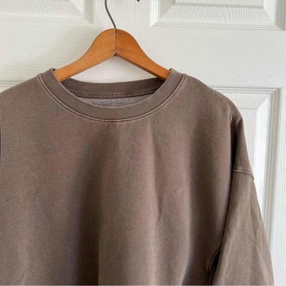Aritzia TNA Boyfriend Crew in GD Stone Taupe - Picture 2 of 7
